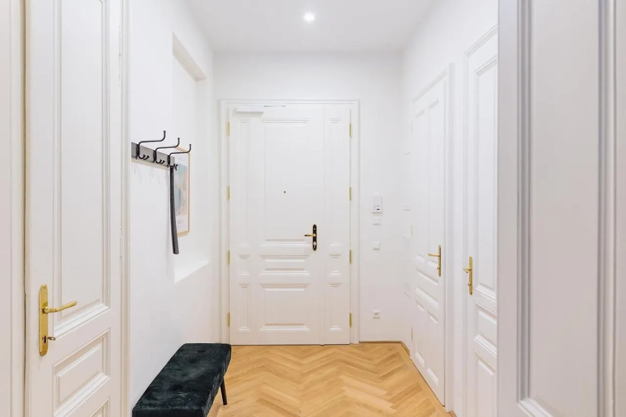 Brand Cozy Apartment Viena
