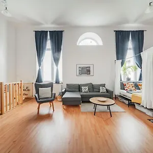 117 M² Near Nussdorferstrasse Viena