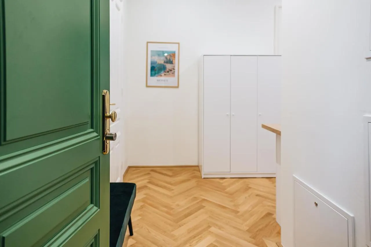 Brand Cozy Apartment Vienna Austria